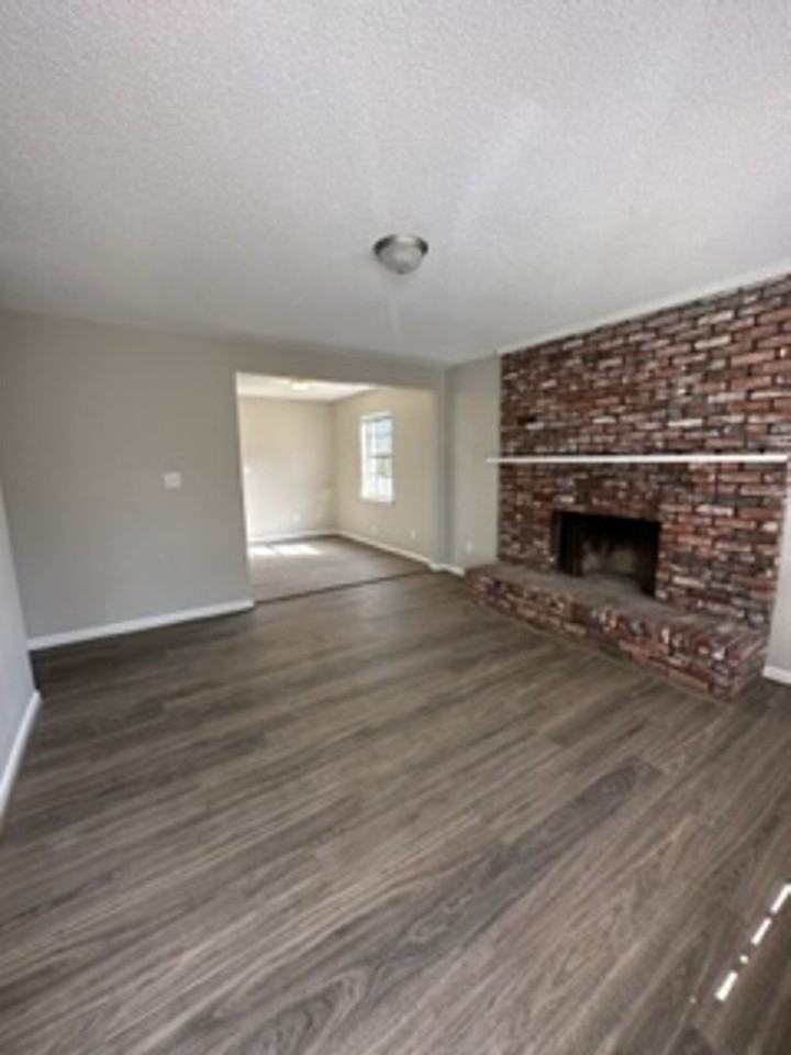 8221 Vassar Ave - Photo 2 of 12