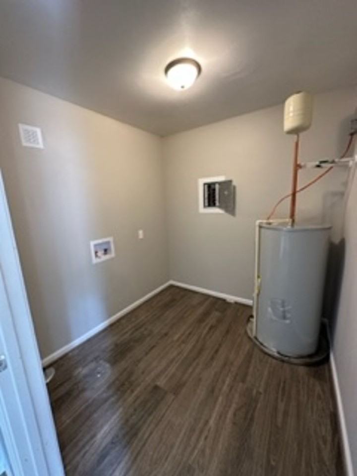 8221 Vassar Ave - Photo 3 of 12