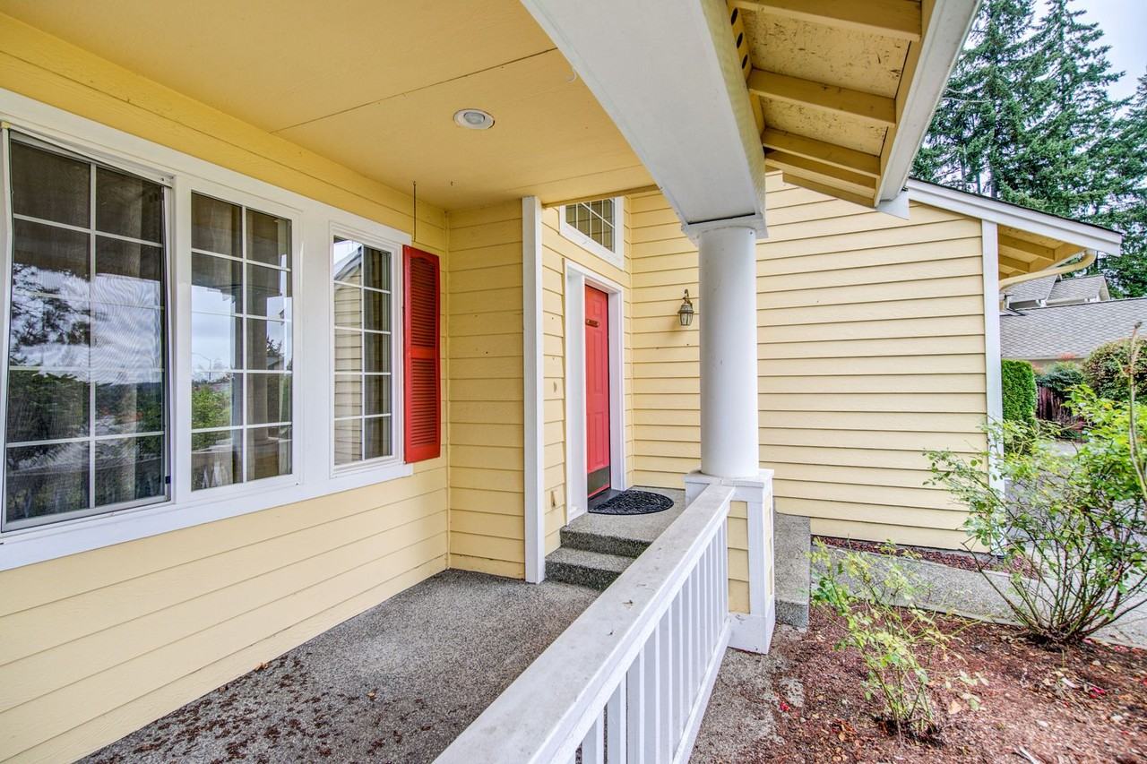 1124 Nw Poppy Ct - Photo 3 of 33