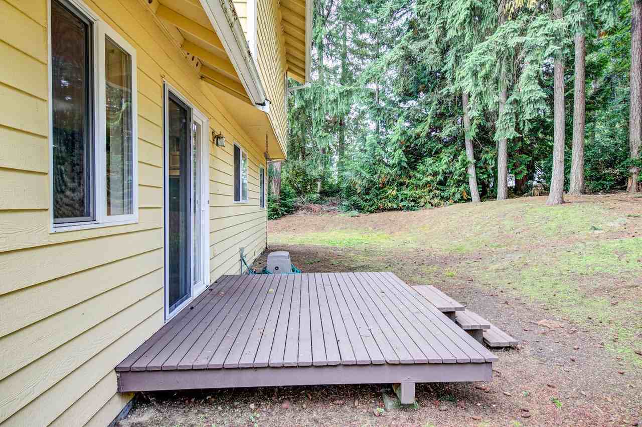 1124 Nw Poppy Ct - Photo 6 of 33