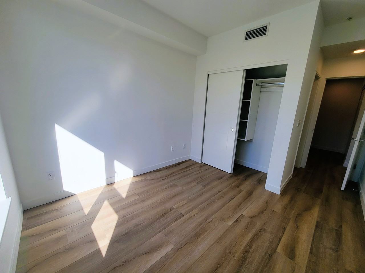 601 Rochester Avenue - Photo 6 of 17