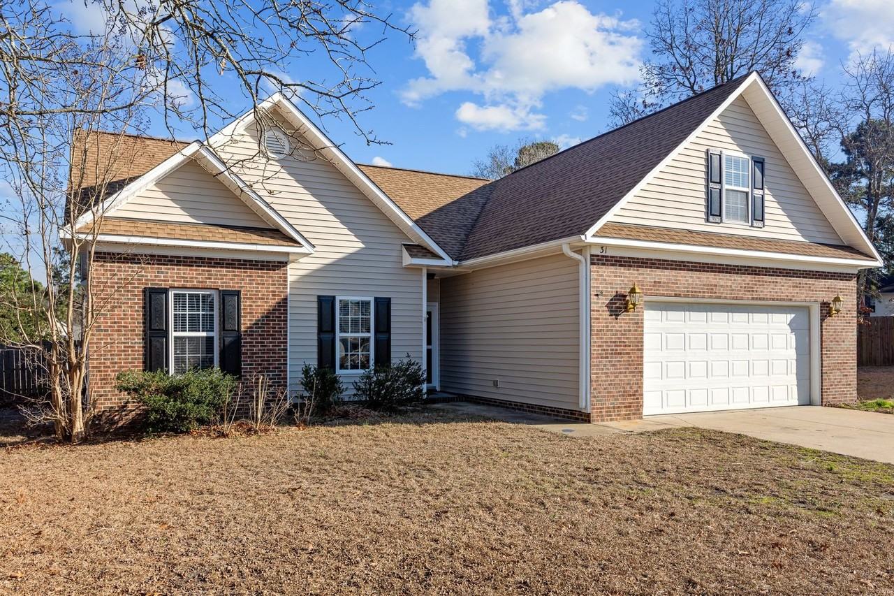 31 Claymore Ct - Photo 2 of 34