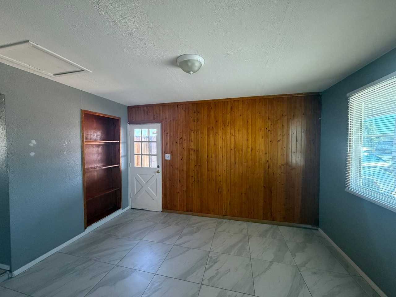 9018 E Marguerite Ave - Photo 3 of 13