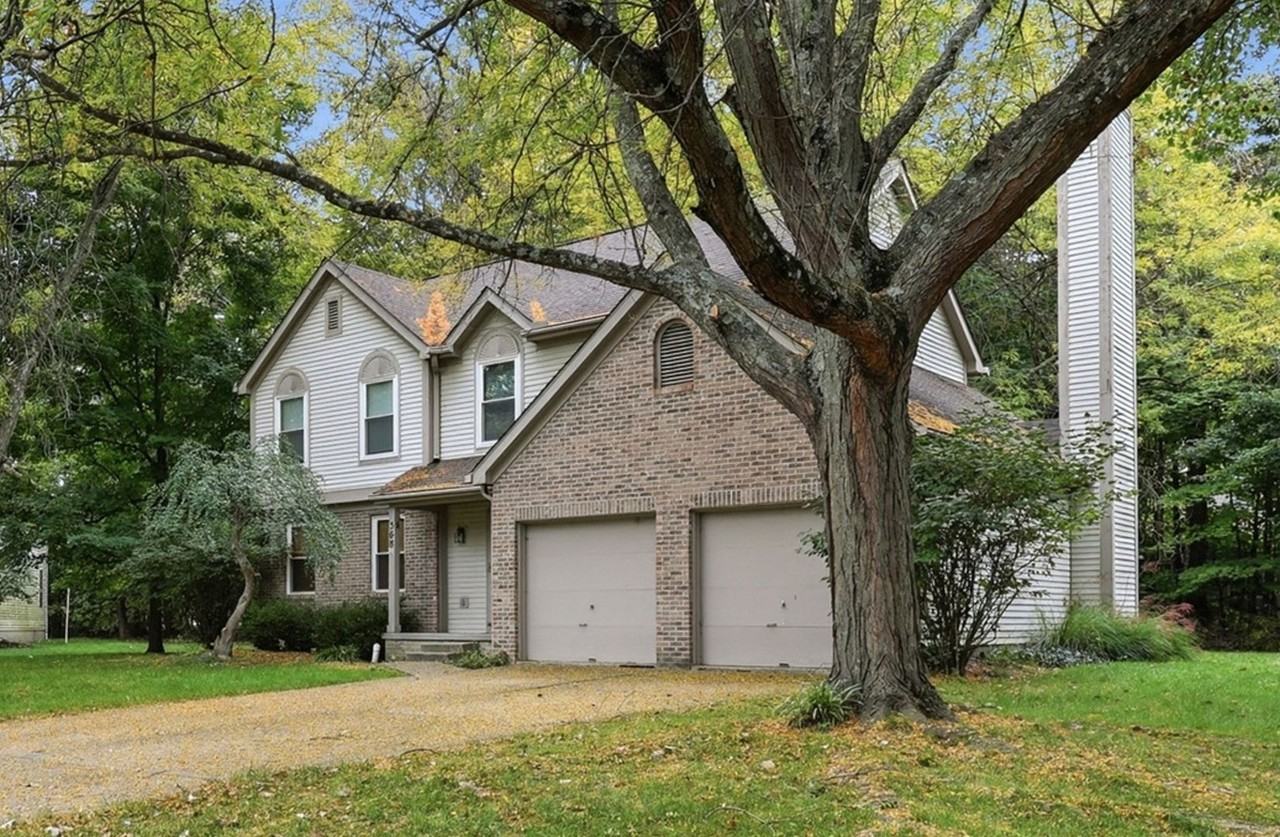 568 Elm Ct - Photo 2 of 41