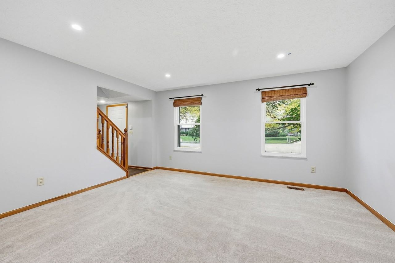 568 Elm Ct - Photo 7 of 41