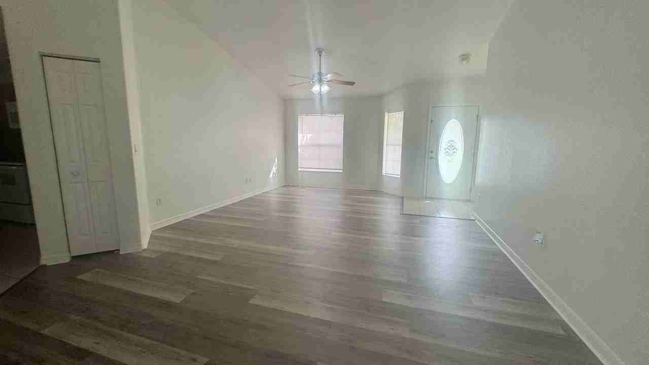 5025 Sw 104th Loop - Photo 5 of 23