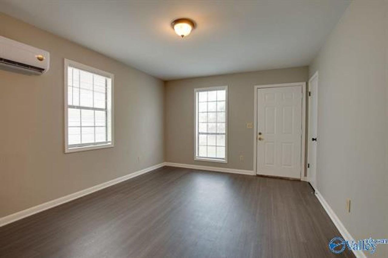 204 Beirne Ave Ne - Photo 3 of 7