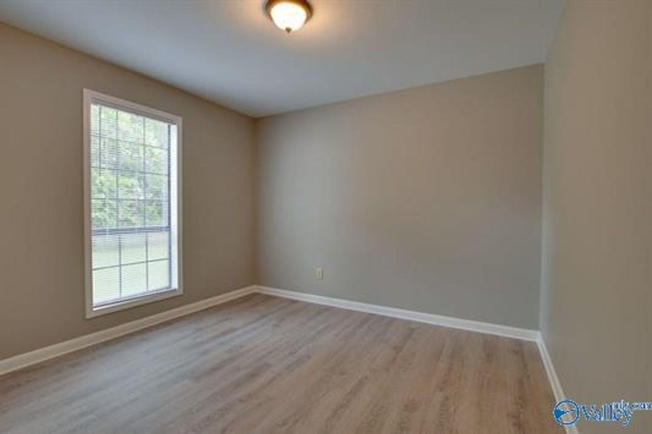 204 Beirne Ave Ne - Photo 5 of 7