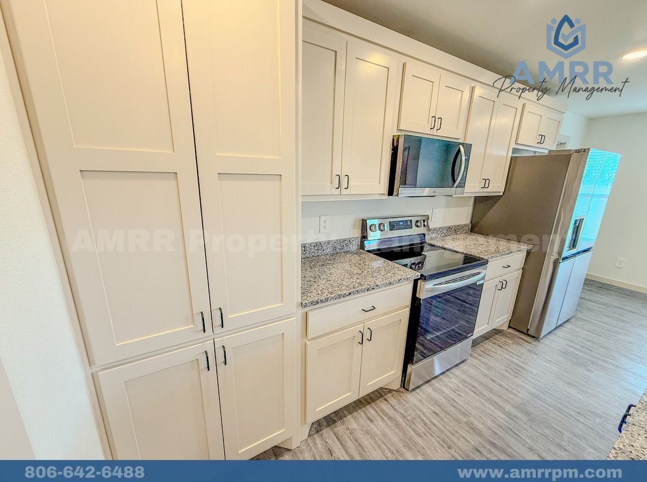 304 E 80th St - Photo 4 of 29