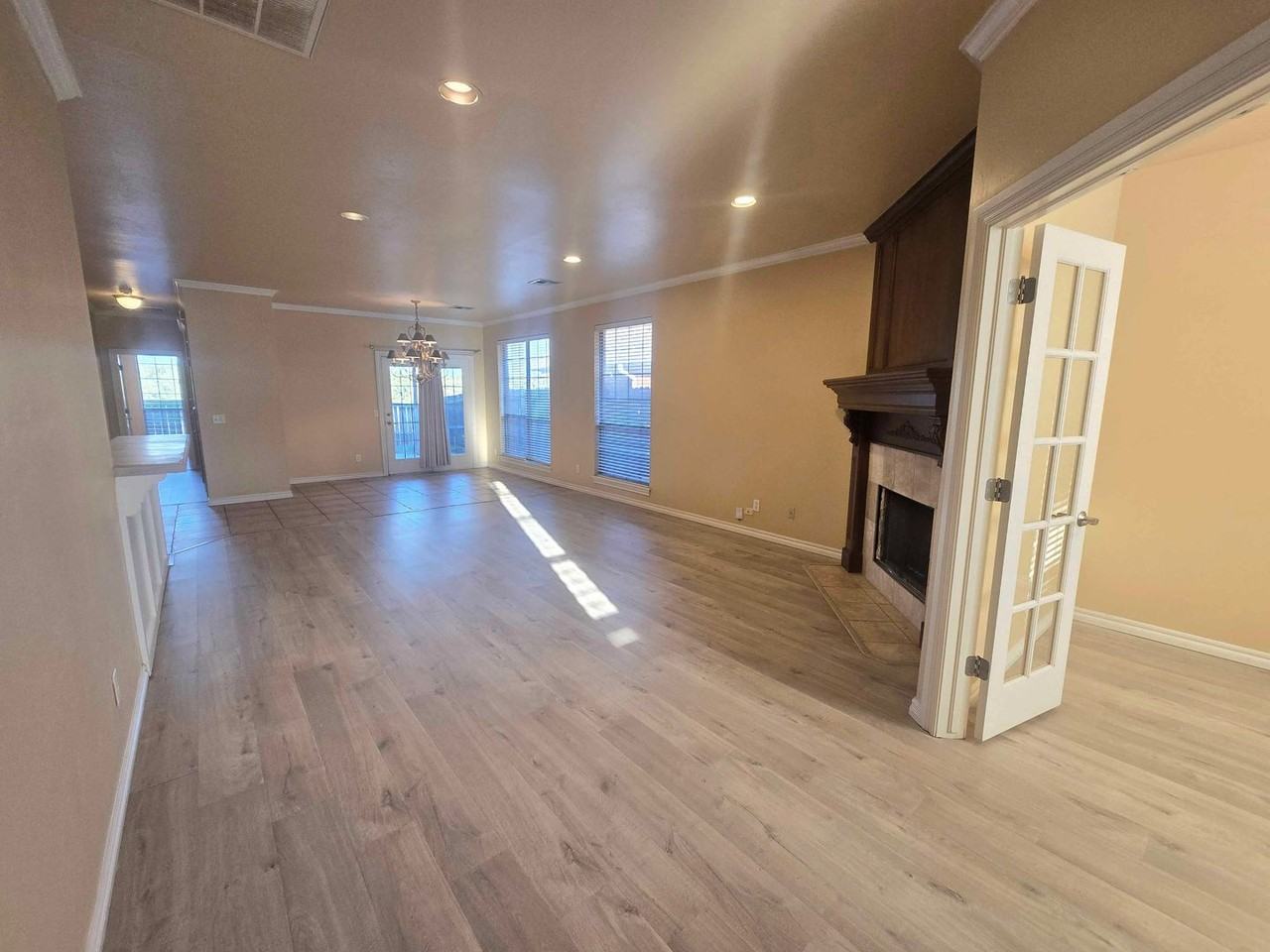 17205 Cedar Dr - Photo 2 of 18