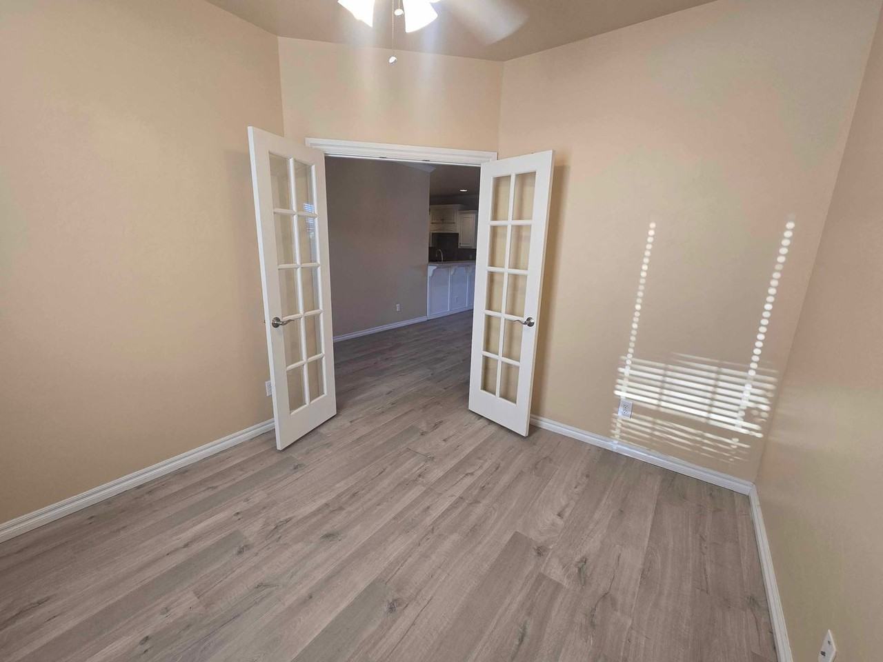 17205 Cedar Dr - Photo 4 of 18