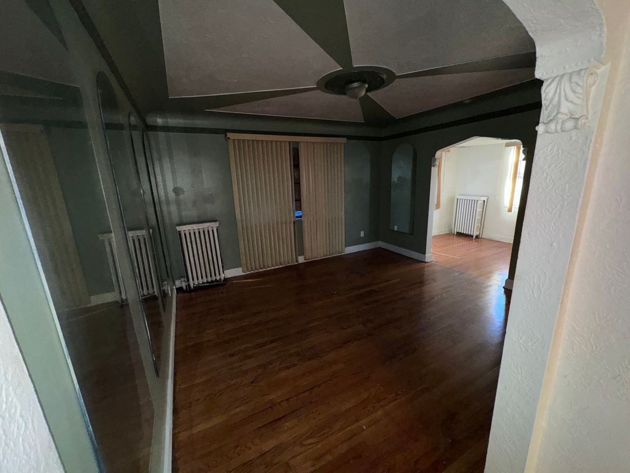 18050 Kentucky St - Photo 5 of 17