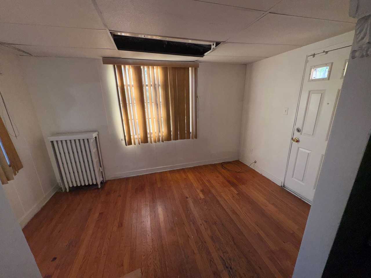 18050 Kentucky St - Photo 6 of 17