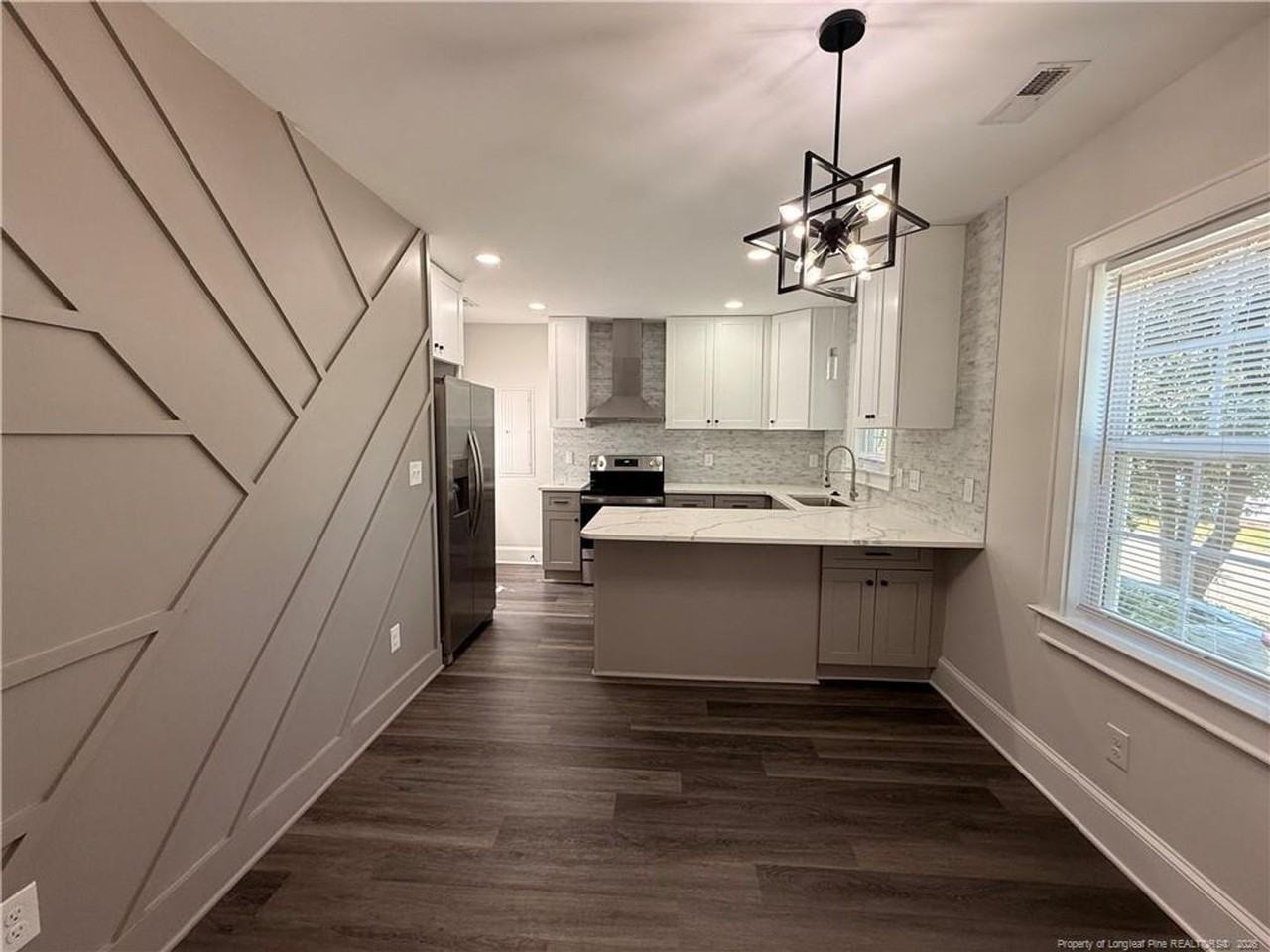 110 Kensington Cir - Photo 3 of 16
