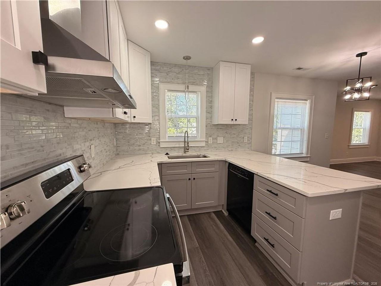 110 Kensington Cir - Photo 4 of 16