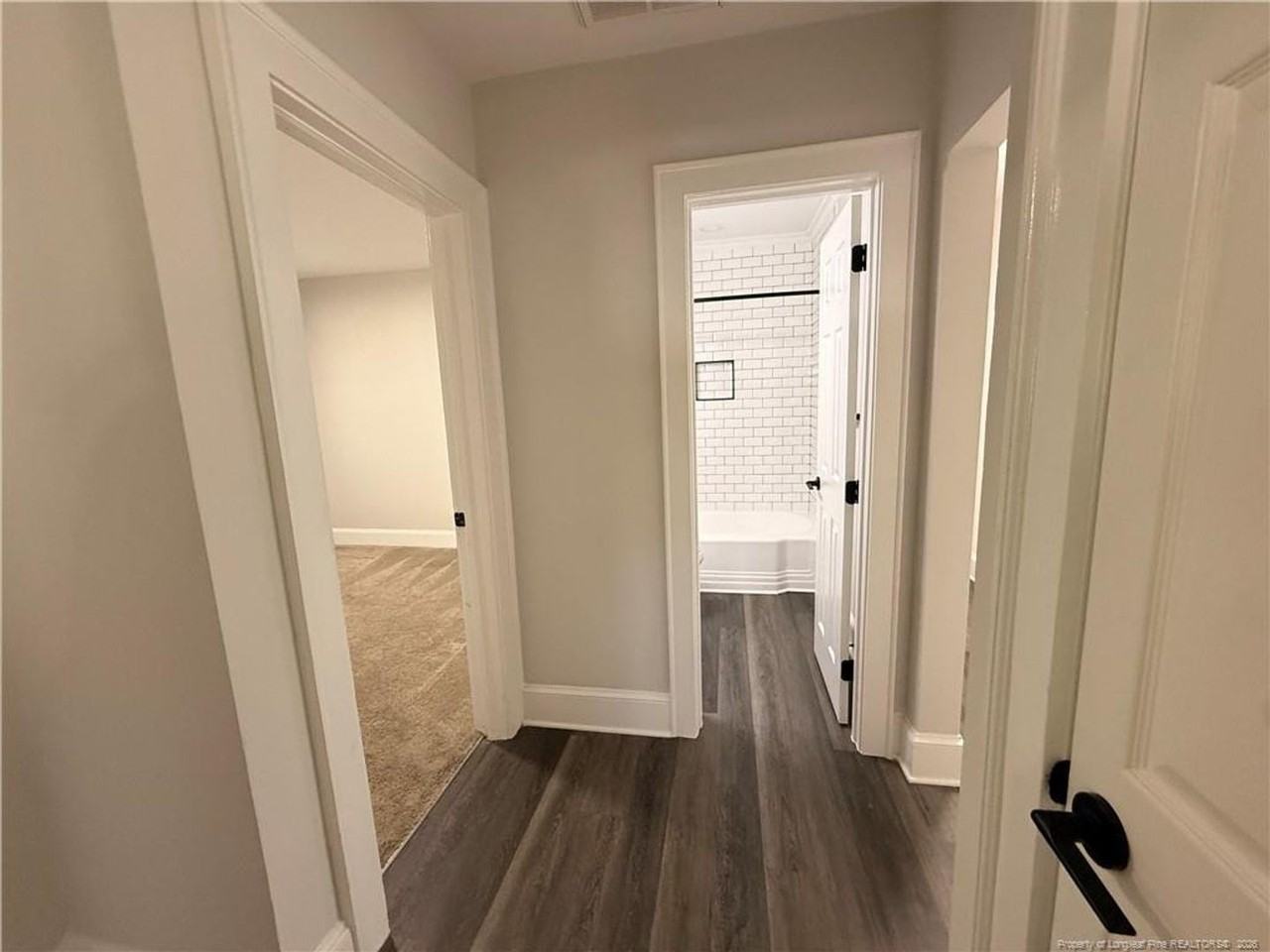 110 Kensington Cir - Photo 5 of 16
