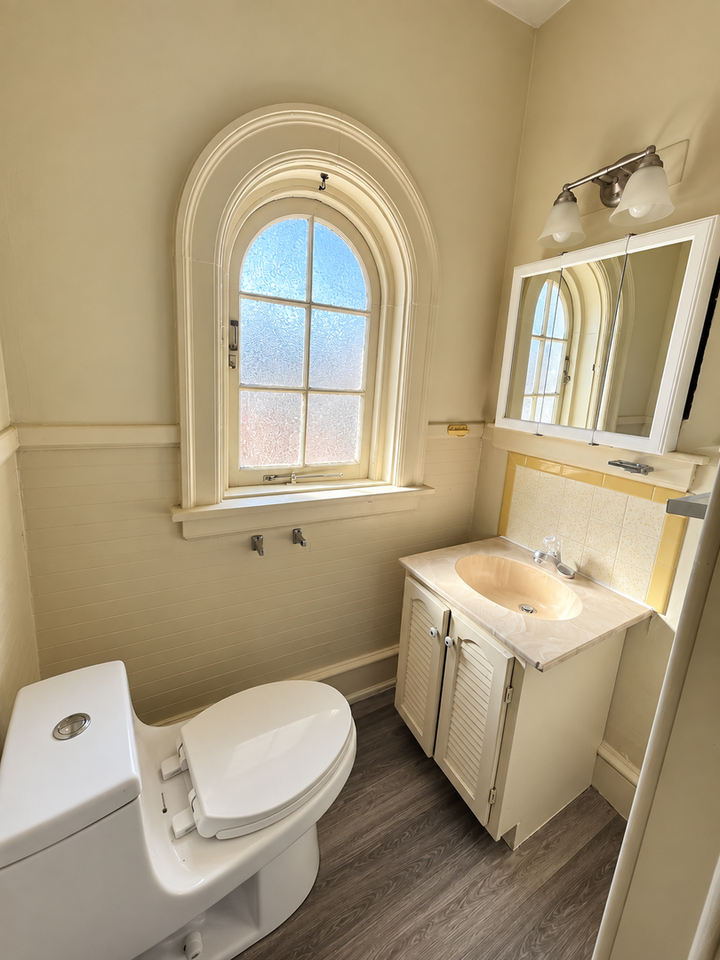 934 Hamilton Blvd - Photo 3 of 7