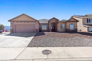 featured image of 370 Bosque