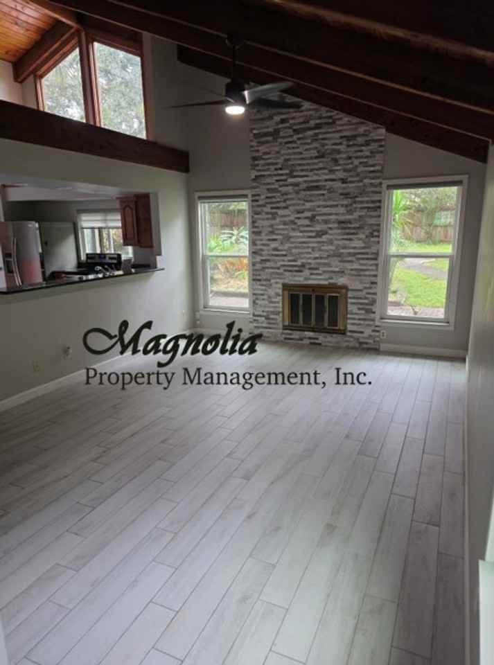 280 Hunters Point Trl - Photo 5 of 32