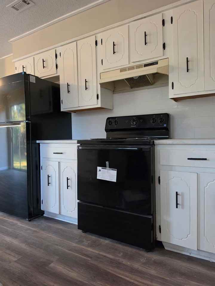 200 Wright Cv - Photo 2 of 27