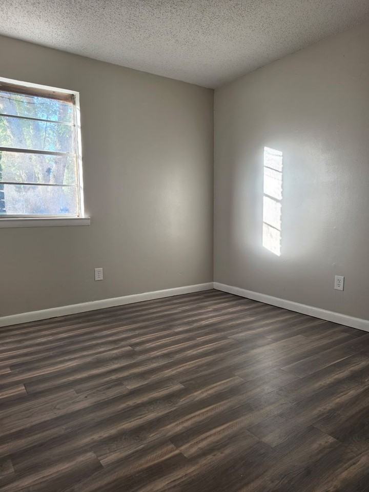 200 Wright Cv - Photo 6 of 27