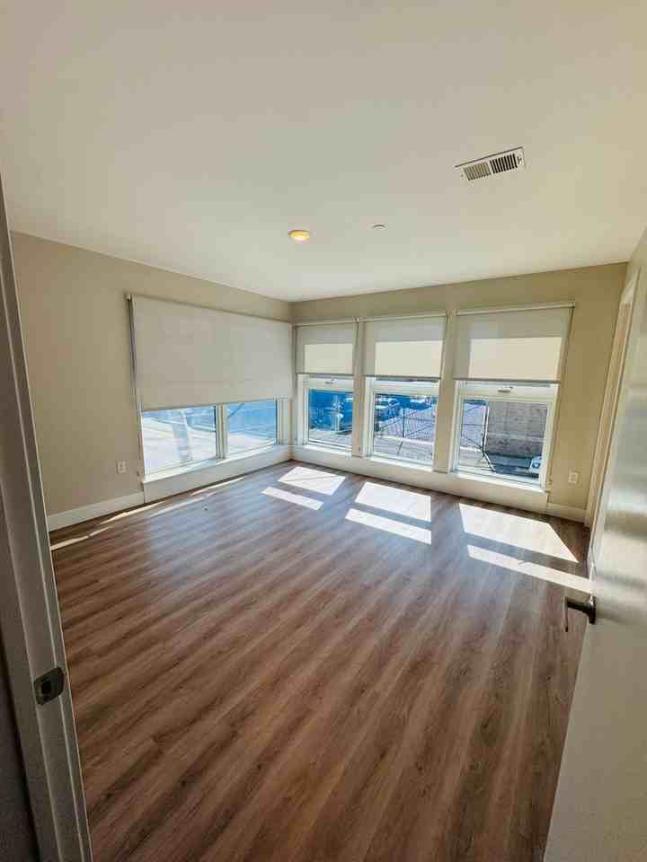 529 Mulberry St - Photo 7 of 23