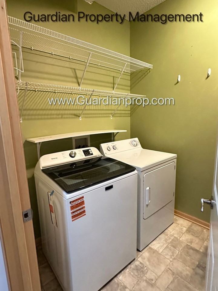 6573 Olive Ln N - Photo 6 of 24