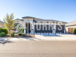 featured image of 1033 W Descanso Canyon Dr