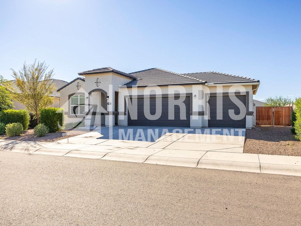 1033 W Descanso Canyon Dr - Photo 5 of 47