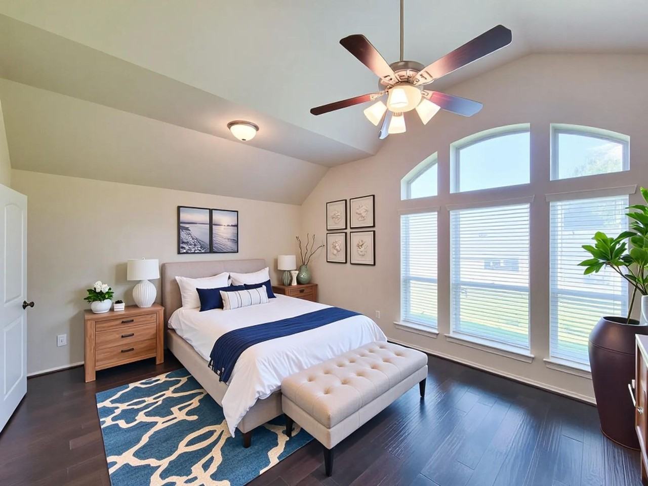 2710 Bamboo Ln - Photo 4 of 47