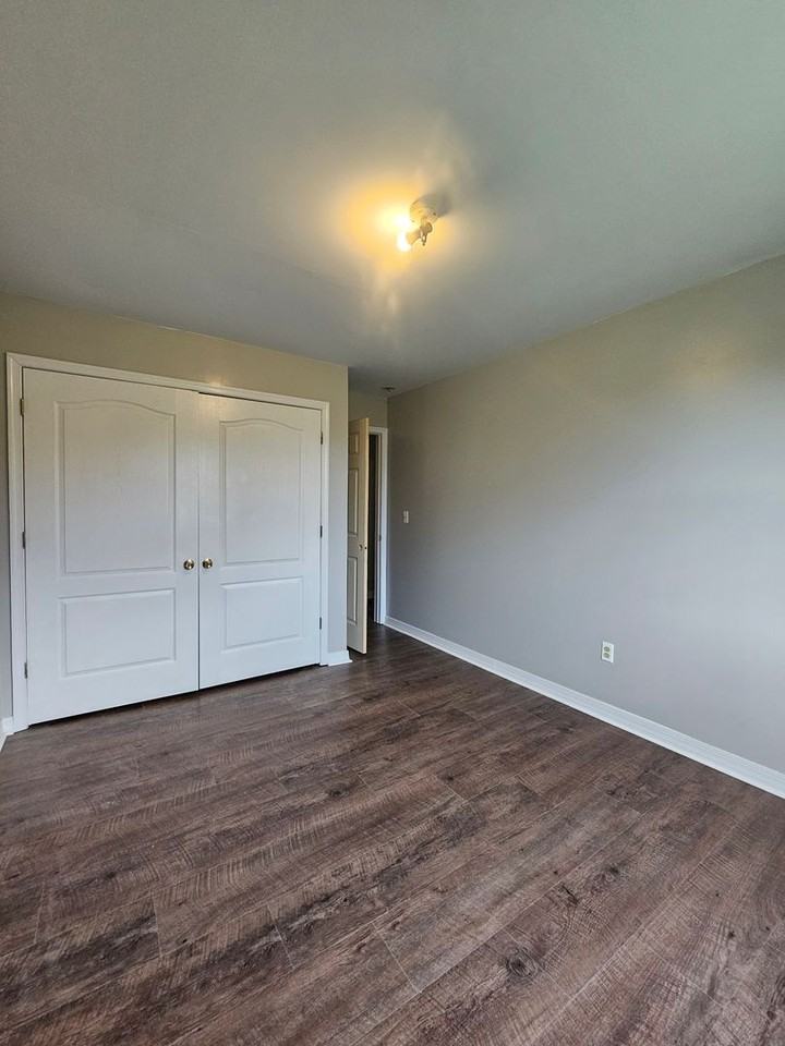 721 Mount Tabor Rd - Photo 4 of 6