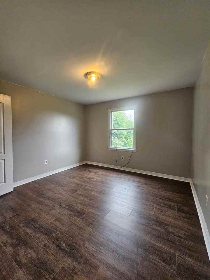 721 Mount Tabor Rd - Photo 5 of 6
