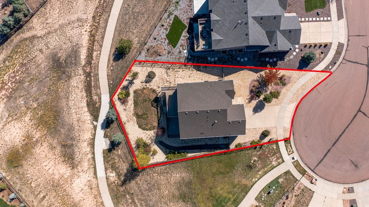 10637 Mt Emerald Dr - Photo 5 of 44