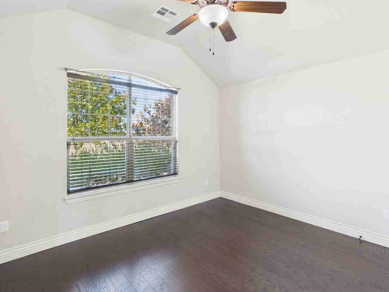 5061 Ne Viking Ln - Photo 7 of 48
