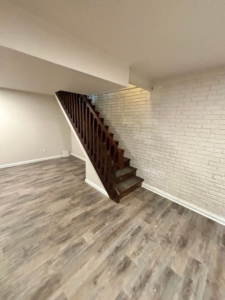 110 E Thornton Ave - Photo 7 of 19