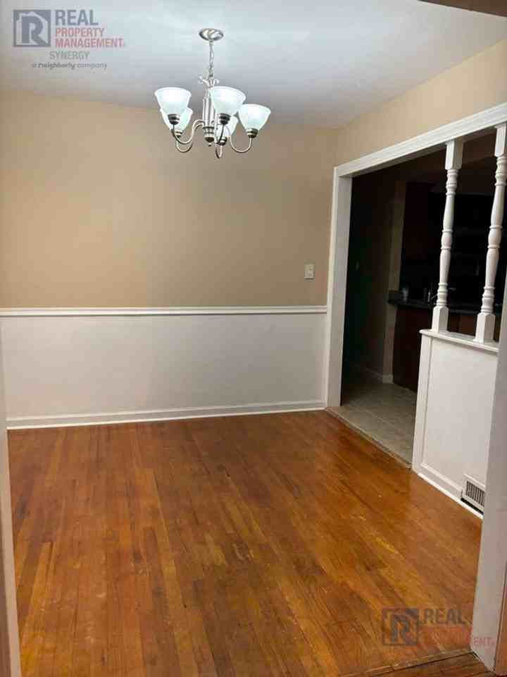 432 Van Lawn St - Photo 3 of 15