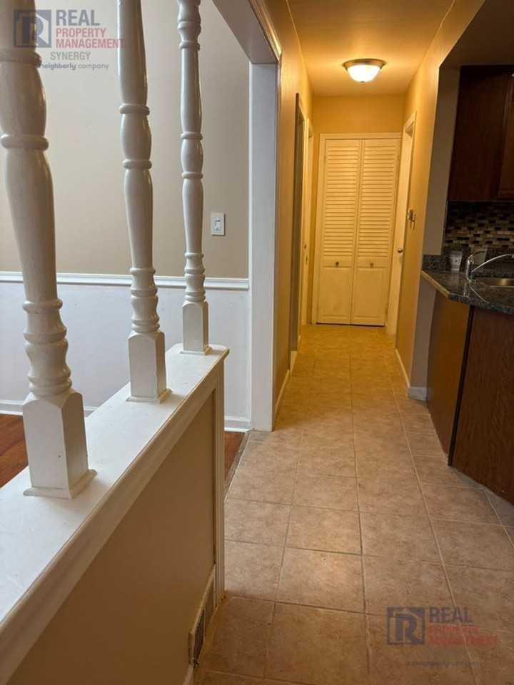 432 Van Lawn St - Photo 5 of 15