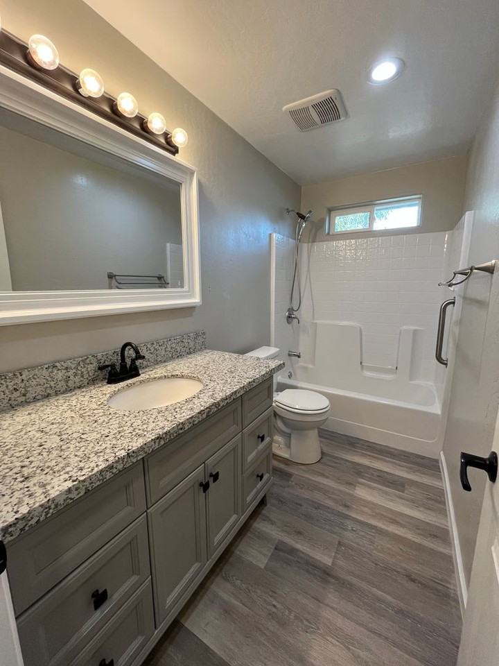 146 N Prospect St #B - Photo 5 of 8