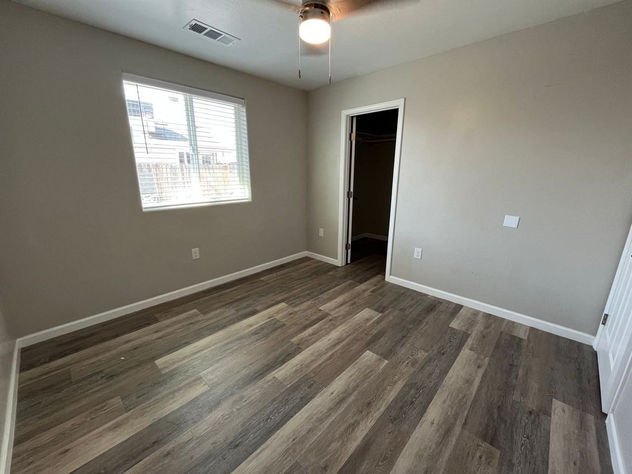 146 N Prospect St #B - Photo 6 of 8