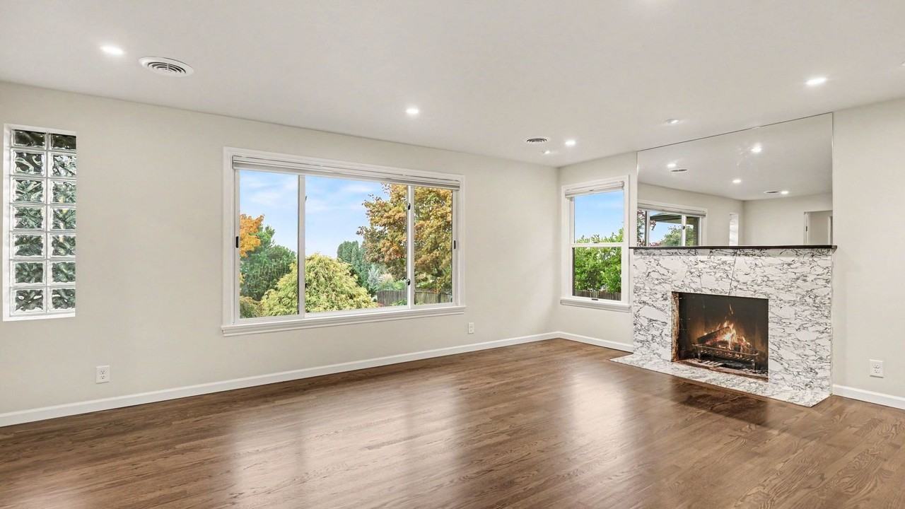 10680 Marine View Dr Sw - Photo 4 of 33