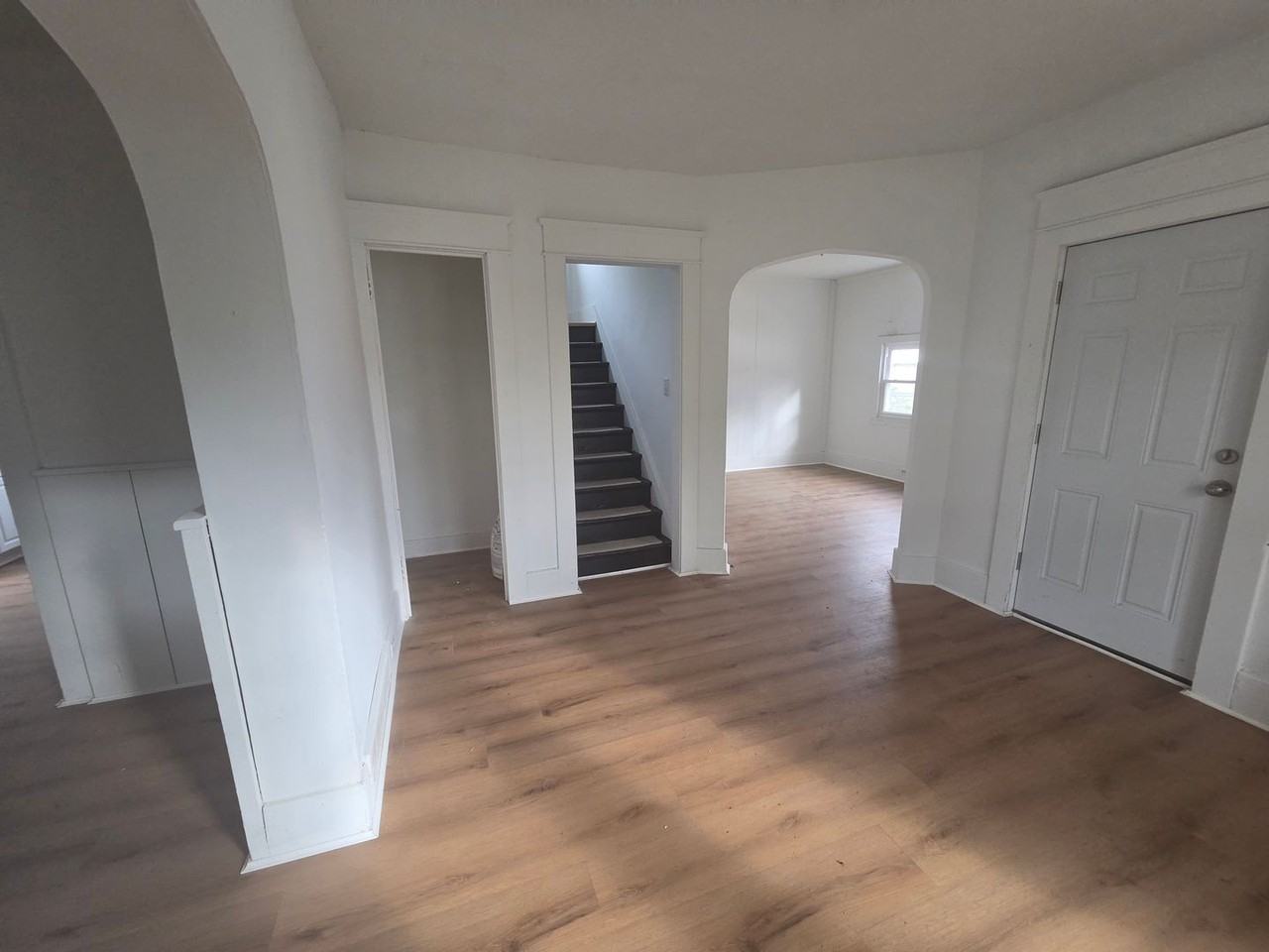2316 Ash St - Photo 3 of 16