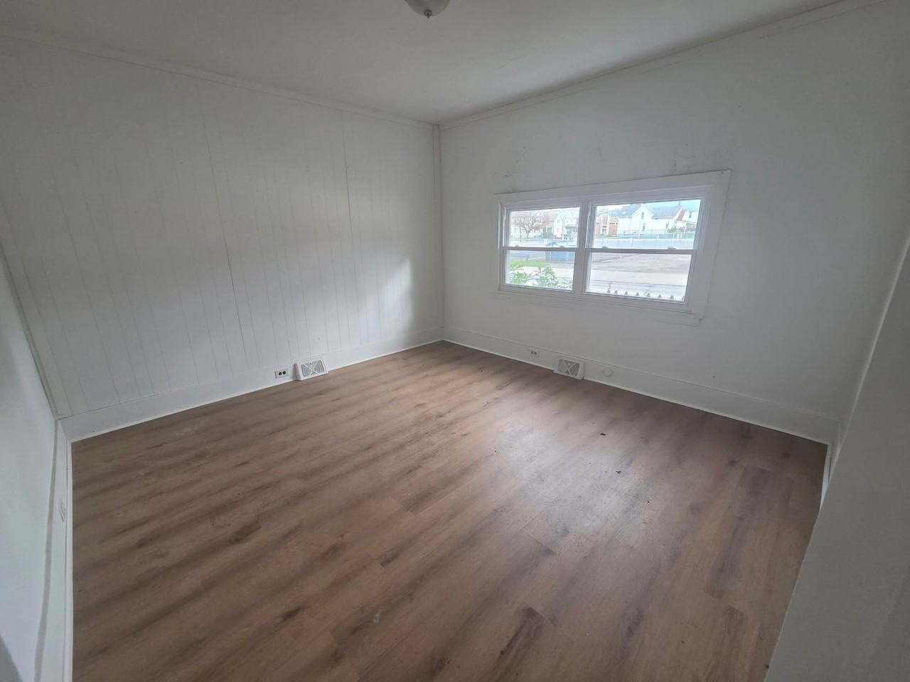 2316 Ash St - Photo 4 of 16