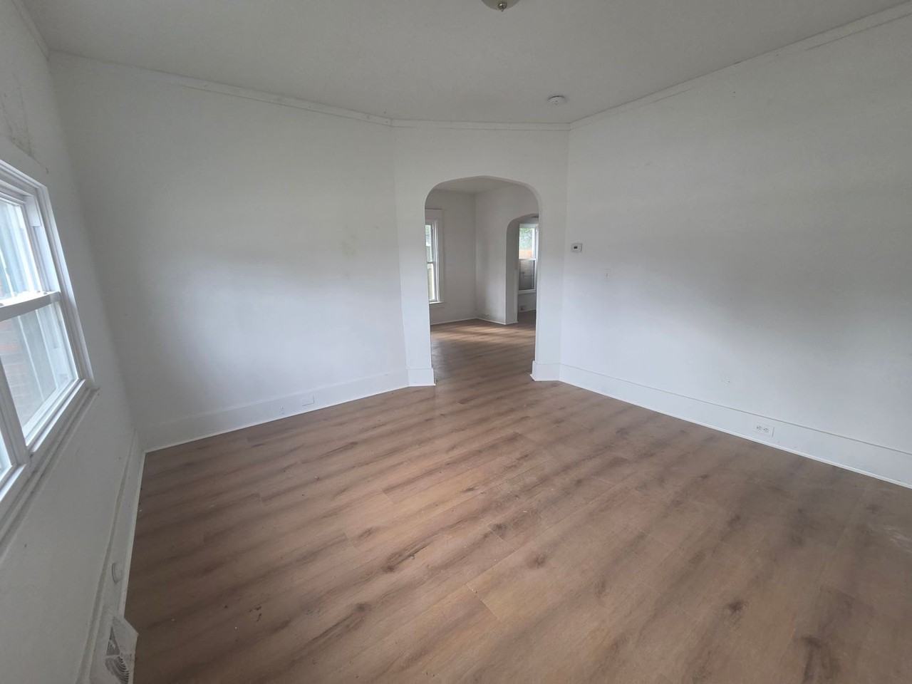 2316 Ash St - Photo 5 of 16