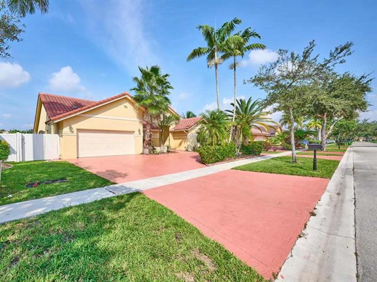 786 Nw 164th Ave #786 - Photo 6 of 50