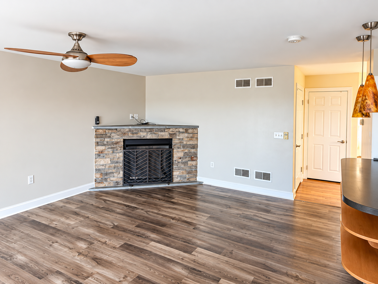 787 Oak Leaf Ln - Photo 7 of 21