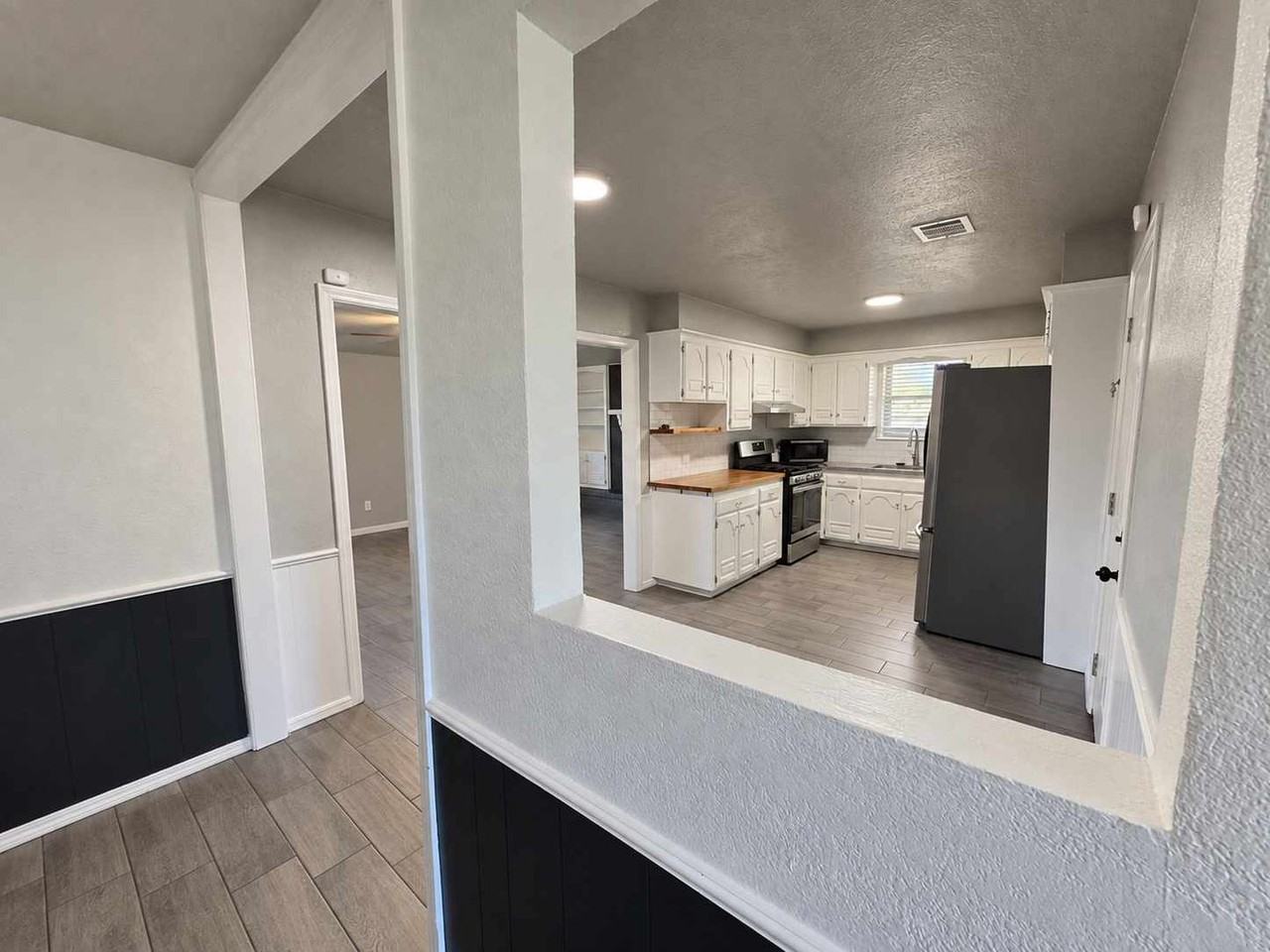 5401 Keith Dr - Photo 4 of 20
