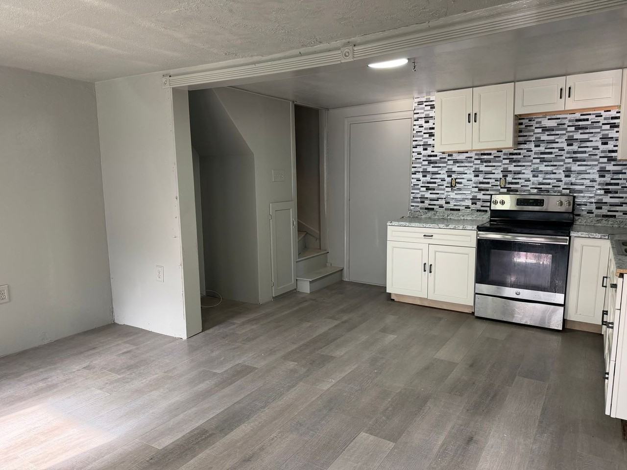 120 Church St - Photo 3 of 13