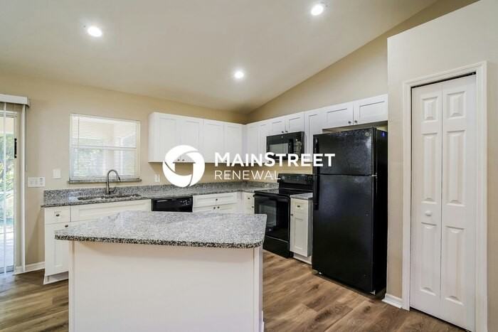14059 Marquette Blvd - Photo 6 of 16