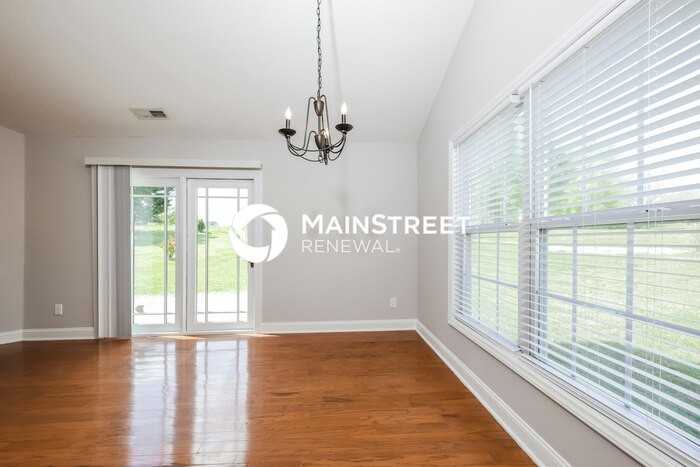 4700 Seminole Ct - Photo 4 of 16