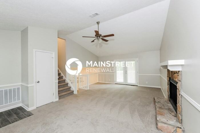 2520 Azalea Dr - Photo 4 of 16
